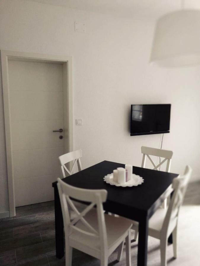 Apartmani Marijana Postira Εξωτερικό φωτογραφία
