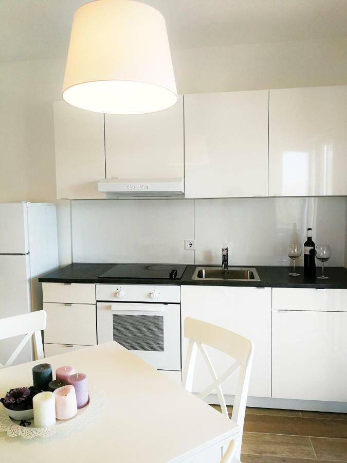 Apartmani Marijana Postira Εξωτερικό φωτογραφία